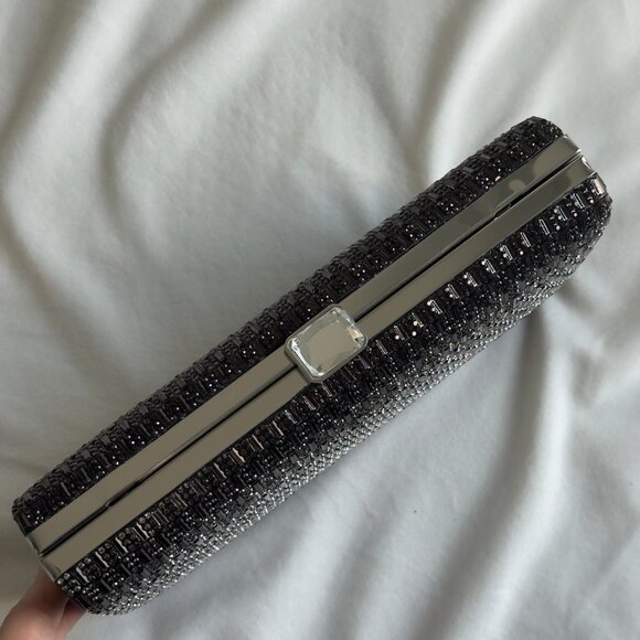 Nina Beaded Clutch NWT - Picture 2 of 4